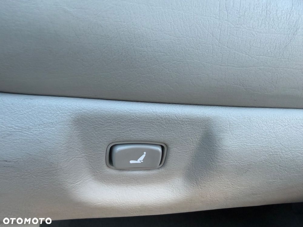 Kia Opirus 3.5 V6 Executive - 30