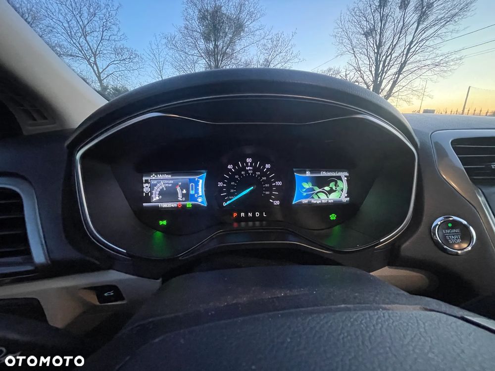 Ford Mondeo - 21