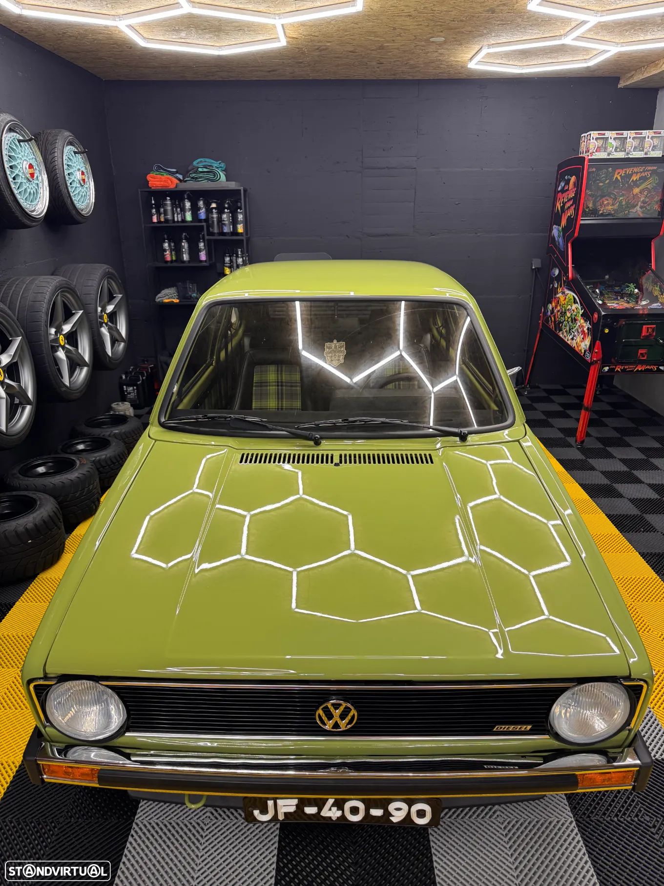 VW Golf - 1