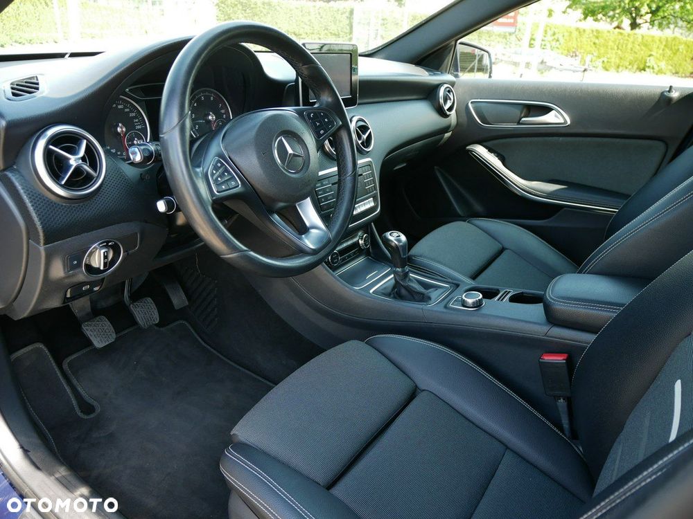 Mercedes-Benz Klasa A 180 - 4