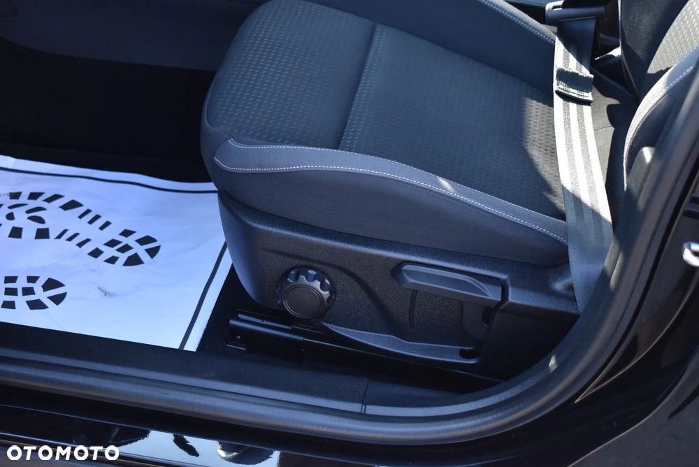 Ford Focus - 22