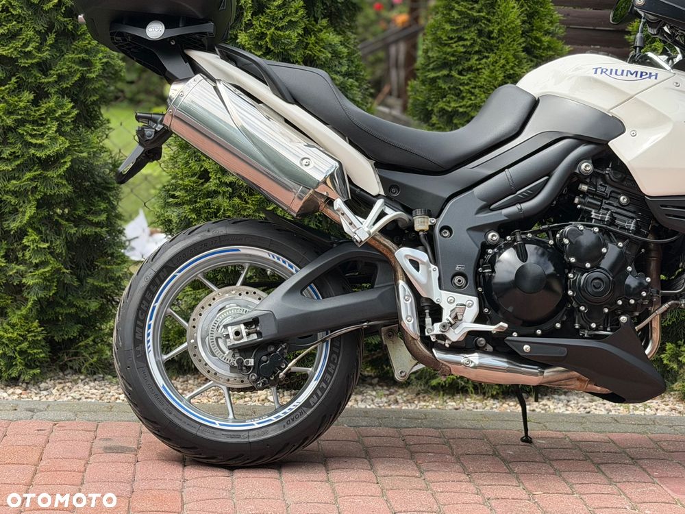 Triumph Tiger - 9