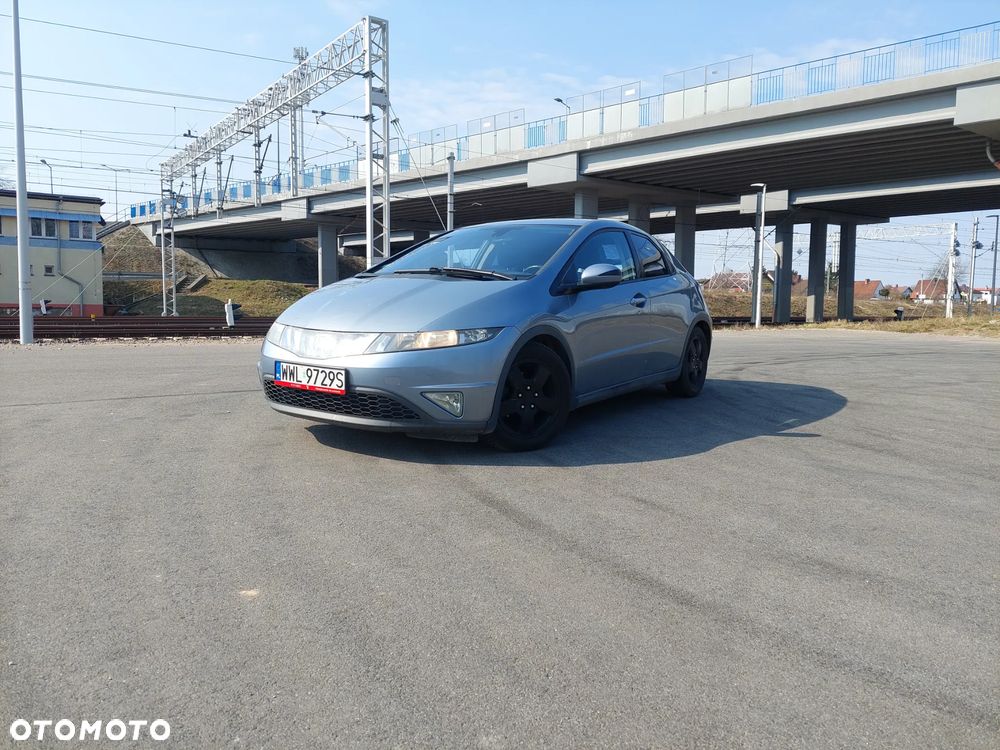 Honda Civic 1.8i-VTEC Automatik Executive - 1