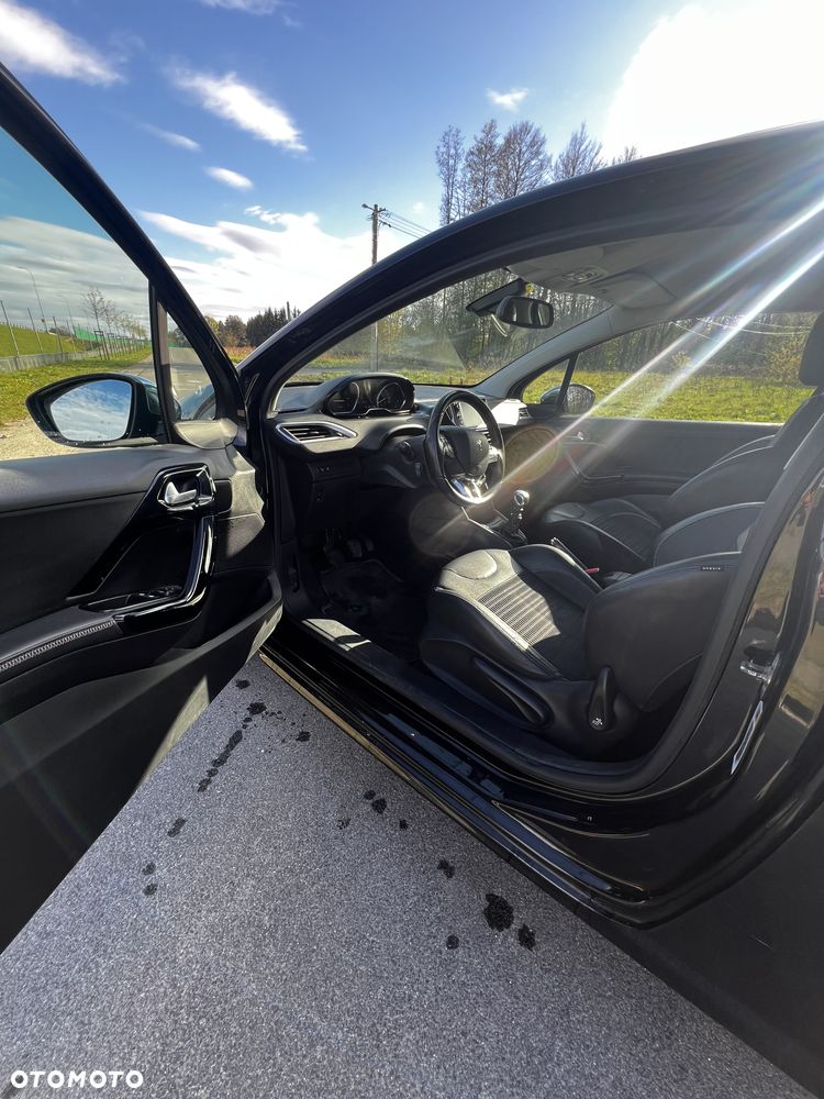 Peugeot 208 155 THP Allure - 15