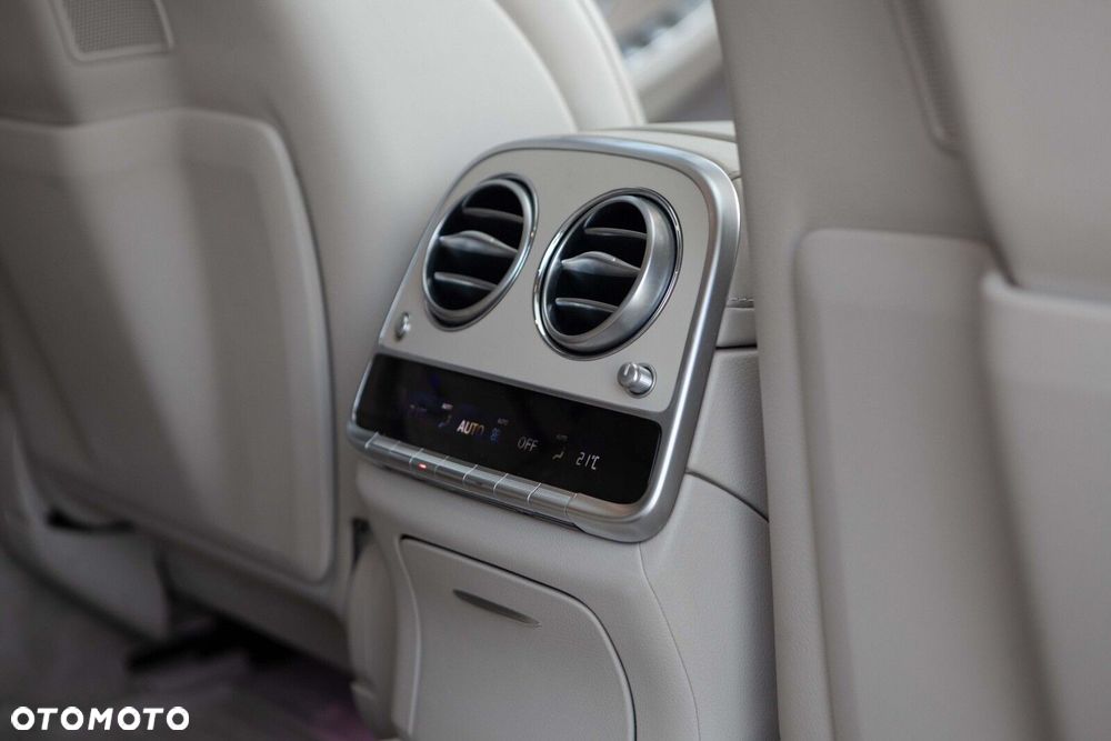 Mercedes-Benz Klasa S 400 d 4-Matic L 9G-TRONIC - 32