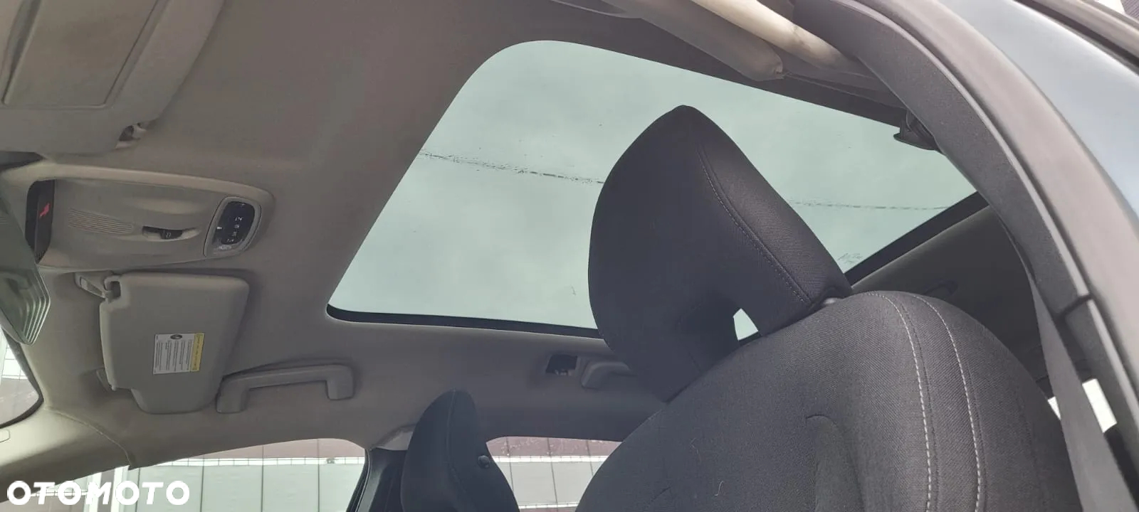 Volvo V40 Cross Country D2 Momentum - 17