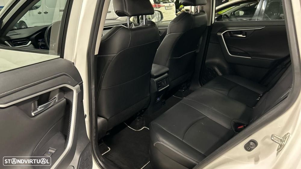 Toyota RAV4 2.5 HDF Exclusive AWD-i - 6
