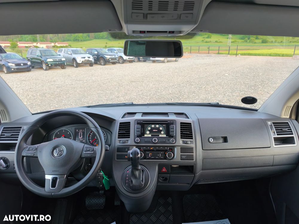 Volkswagen Caravelle - 22