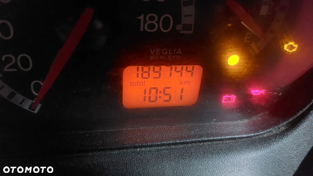 Iveco EURO CARGO 120E21 - 10