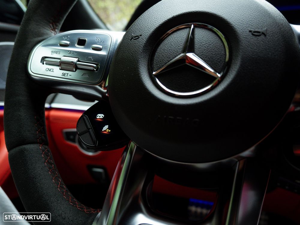 Mercedes-Benz AMG GT 4 portas 63 S 4Matic+ - 37