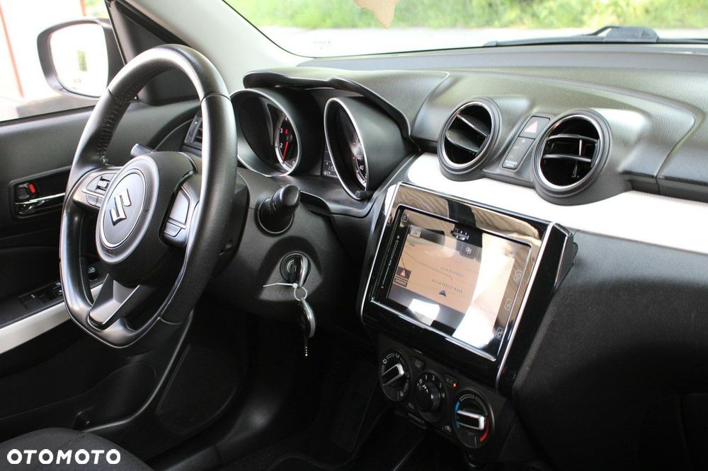 Suzuki Swift 1.2 Premium - 25