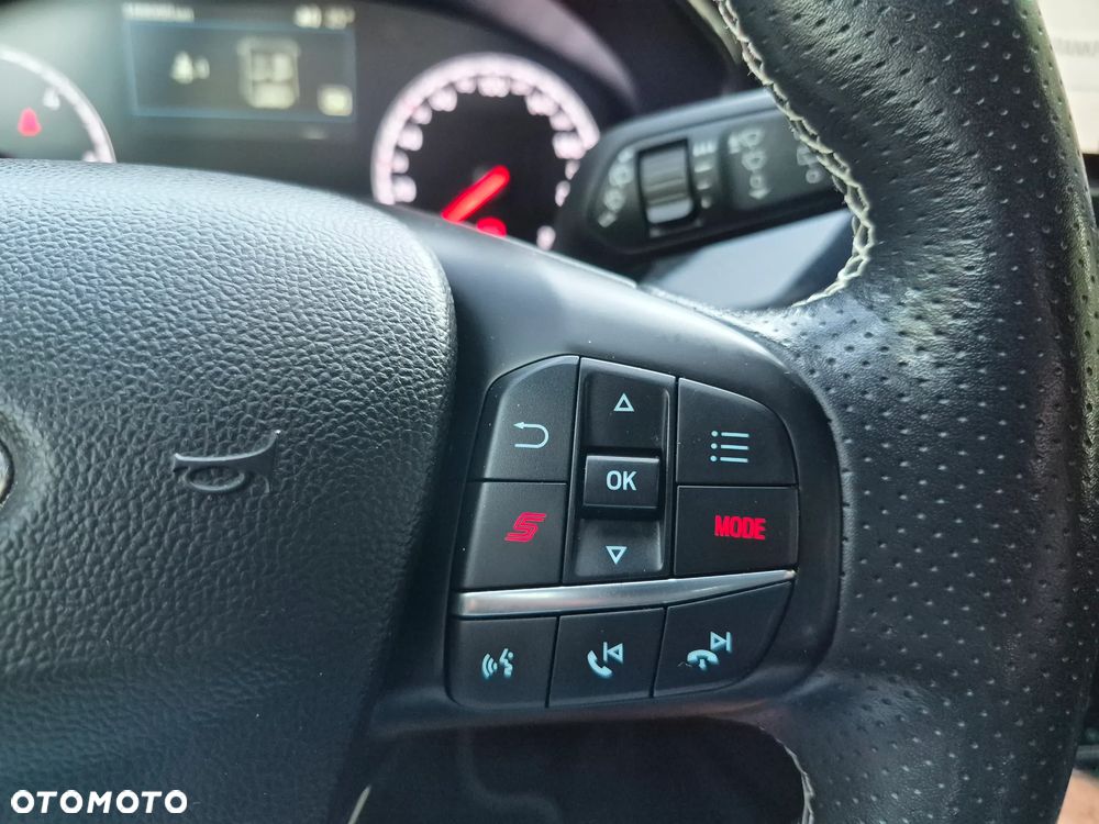Ford Focus 2.0 EcoBlue ST - 20