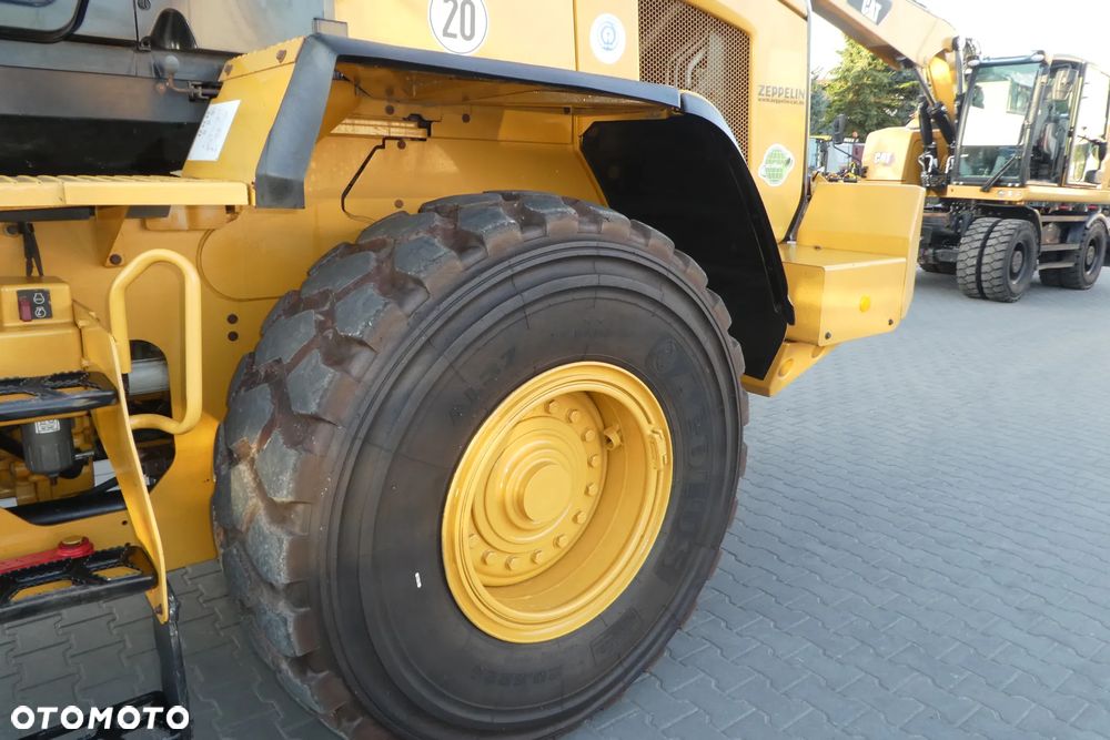 Caterpillar 938 M Z NIEMIEC ŁYZKA WIDŁY - 19