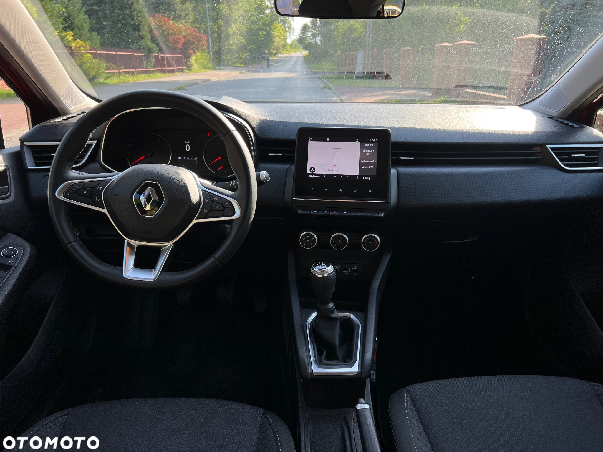 Renault Clio - 23