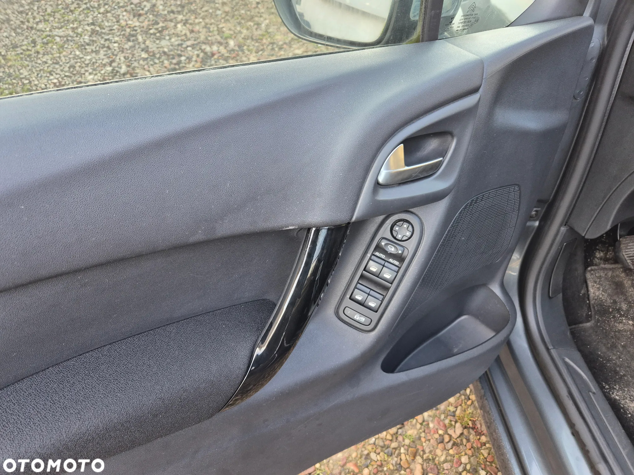 Citroën C3 1.2 PureTech GPF Live - 25
