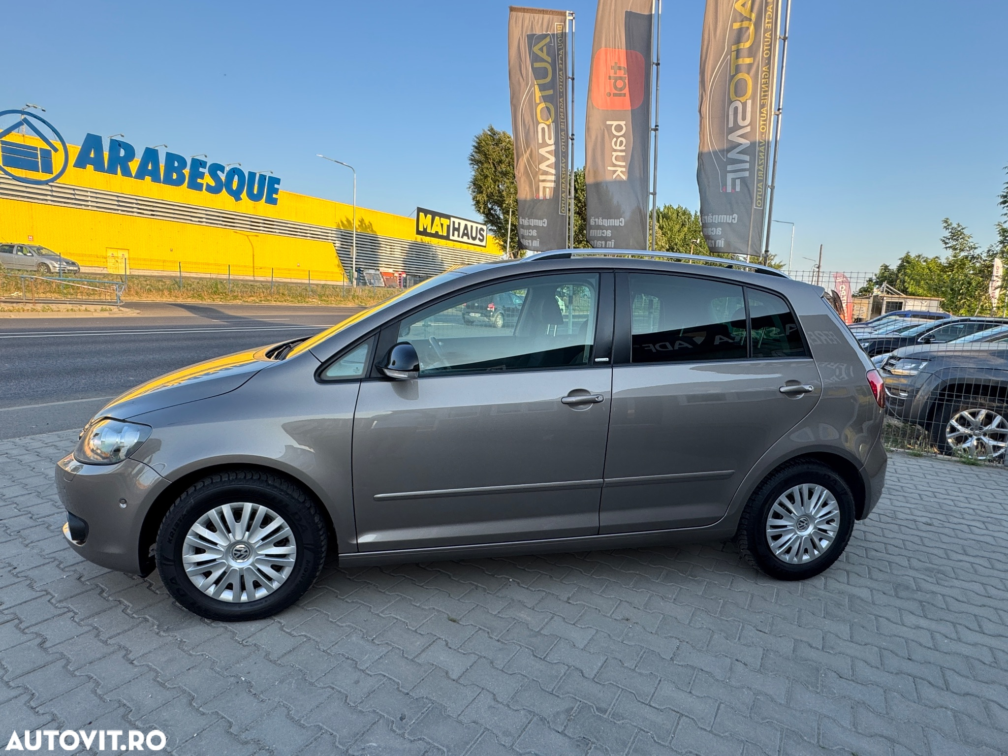 Volkswagen Golf 1.6 TDI DPF DSG MATCH - 19