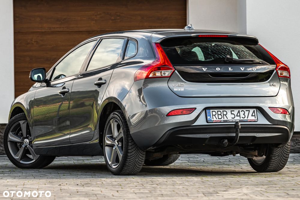 Volvo V40 D2 Momentum - 4