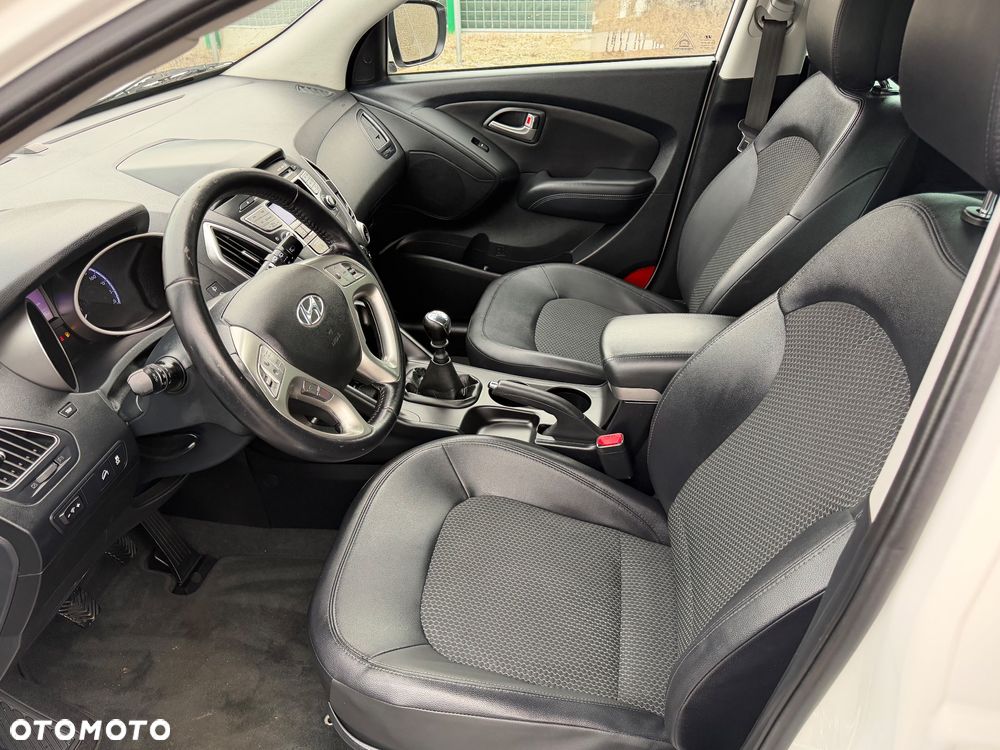 Hyundai ix35 1.6 2WD Style - 17