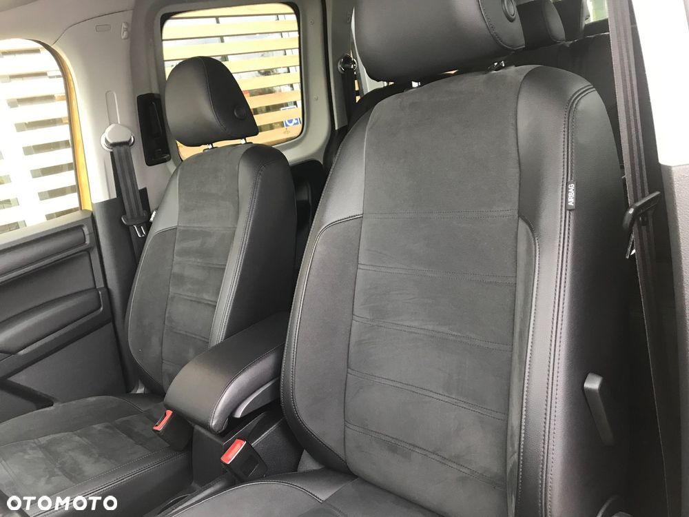 Volkswagen Caddy Maxi 2.0 TDI Highline 4Motion DSG - 26