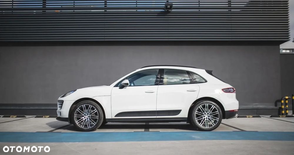Porsche Macan Standard - 3