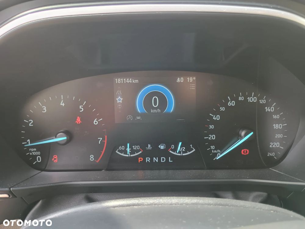 Ford Focus 1.0 EcoBoost Titanium - 27