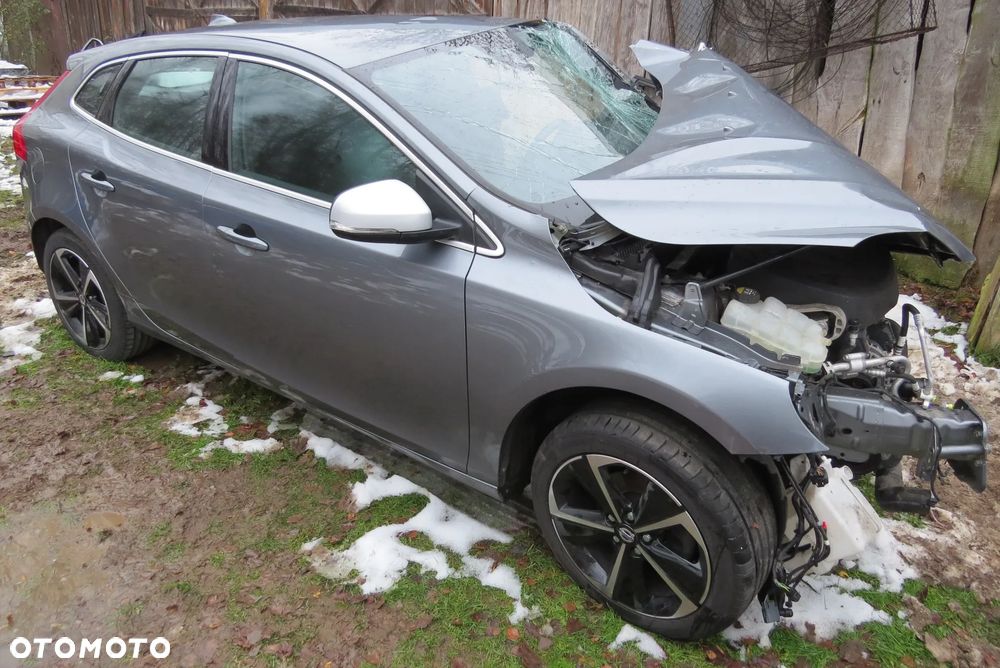 VOLVO V40 II 2.0 D2 D4204T8 LAKIER 714-16 NA CZĘŚCI - 7