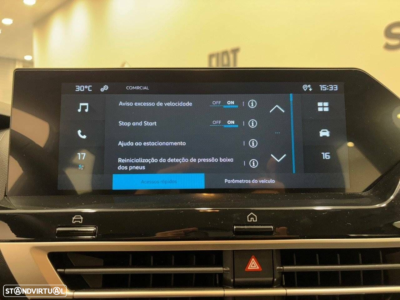 Citroën C4 X 1.2 PureTech Plus EAT8 - 15
