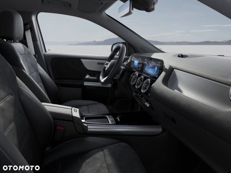 Mercedes-Benz GLA 200 AMG Line - 8