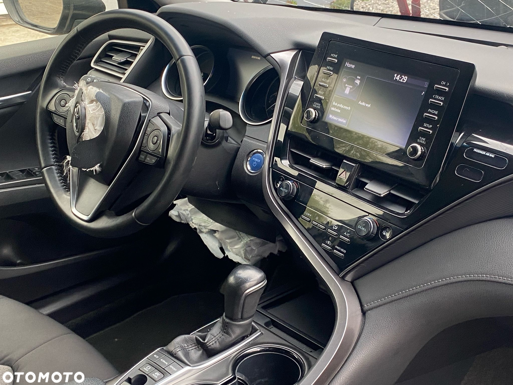 Toyota Camry 2.5 Hybrid Comfort CVT - 17