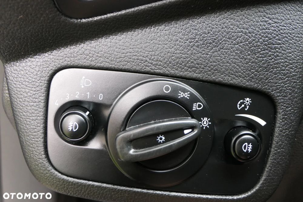 Ford Kuga 1.5 EcoBoost 2x4 ST-Line - 31