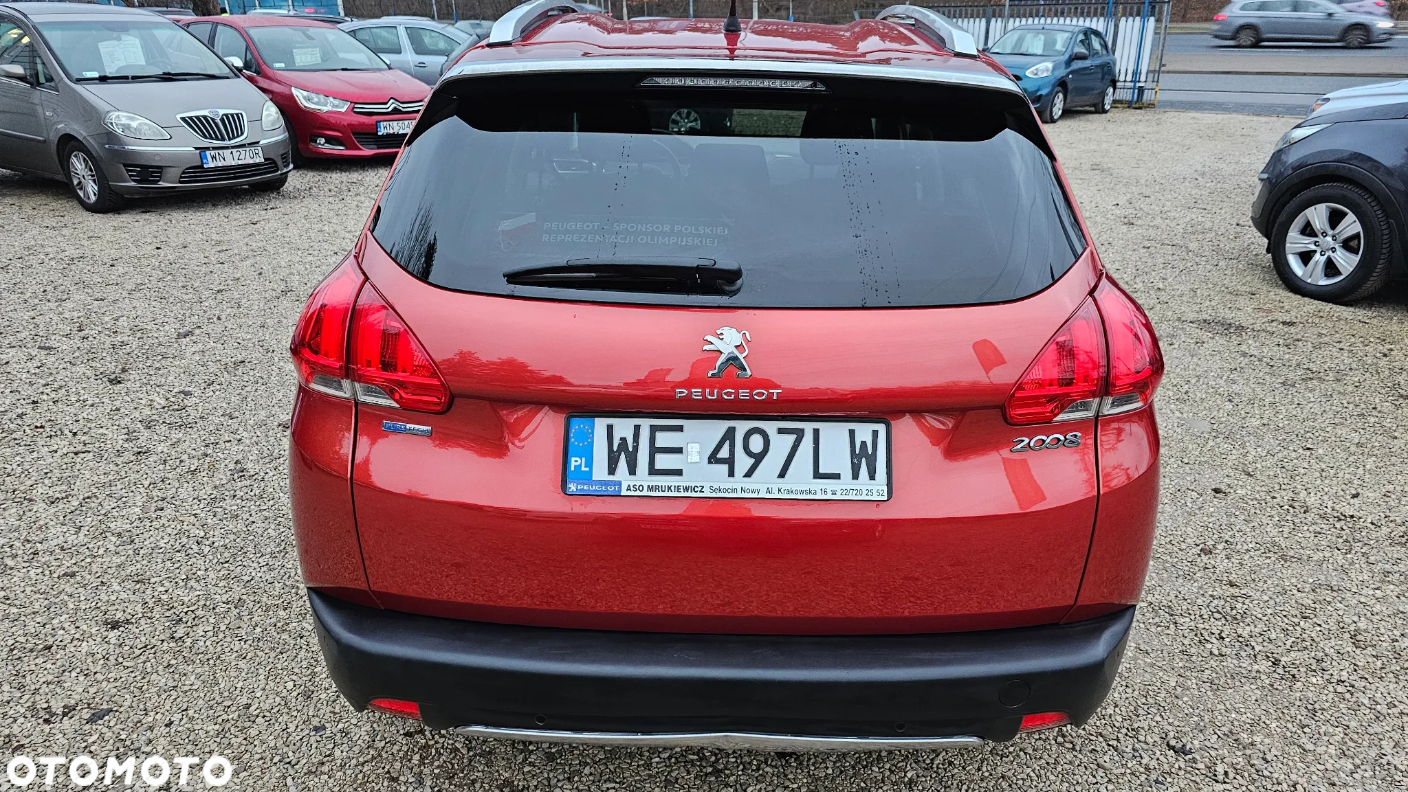 Peugeot 2008 1.2 Pure Tech Allure S&S - 32