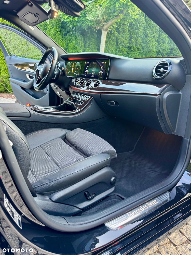Mercedes-Benz Klasa E 200 d Avantgarde - 27