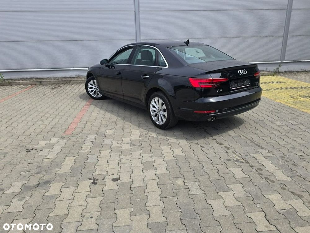 Audi A4 Limousine - 2