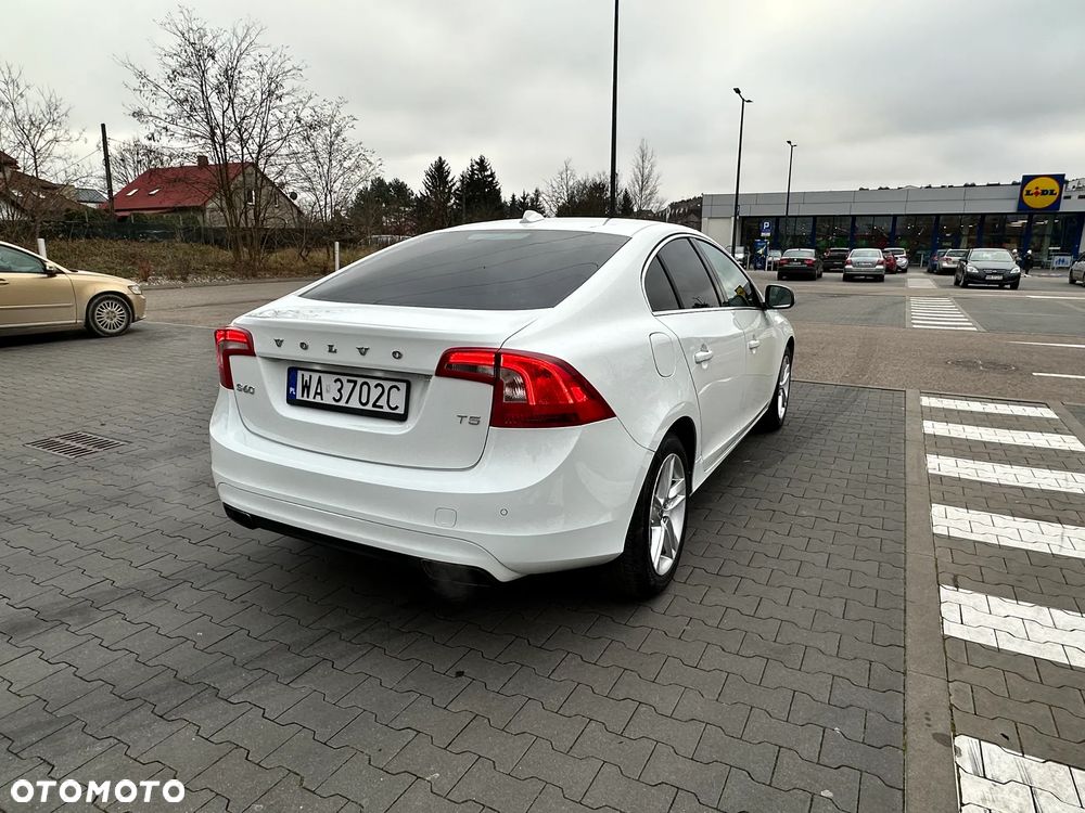 Volvo S60 T5 Drive-E Summum - 11