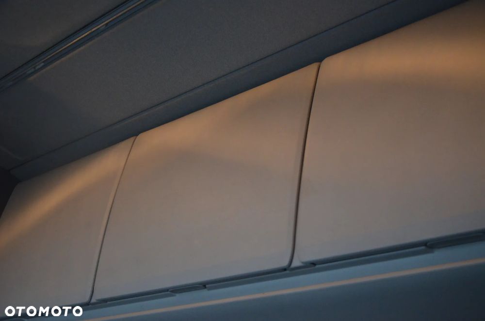 Scania R 580 / V8 / 4 PODUSZKI / KLIMA P. / NAVI /FULL LED / ACC / 7436 - 28