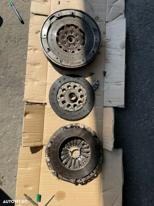kit ambreaj volanta placa bmw F10 520d seria 3 5 320d 184hp 2014 cutie manuala 6 trepte cu start stop disc
