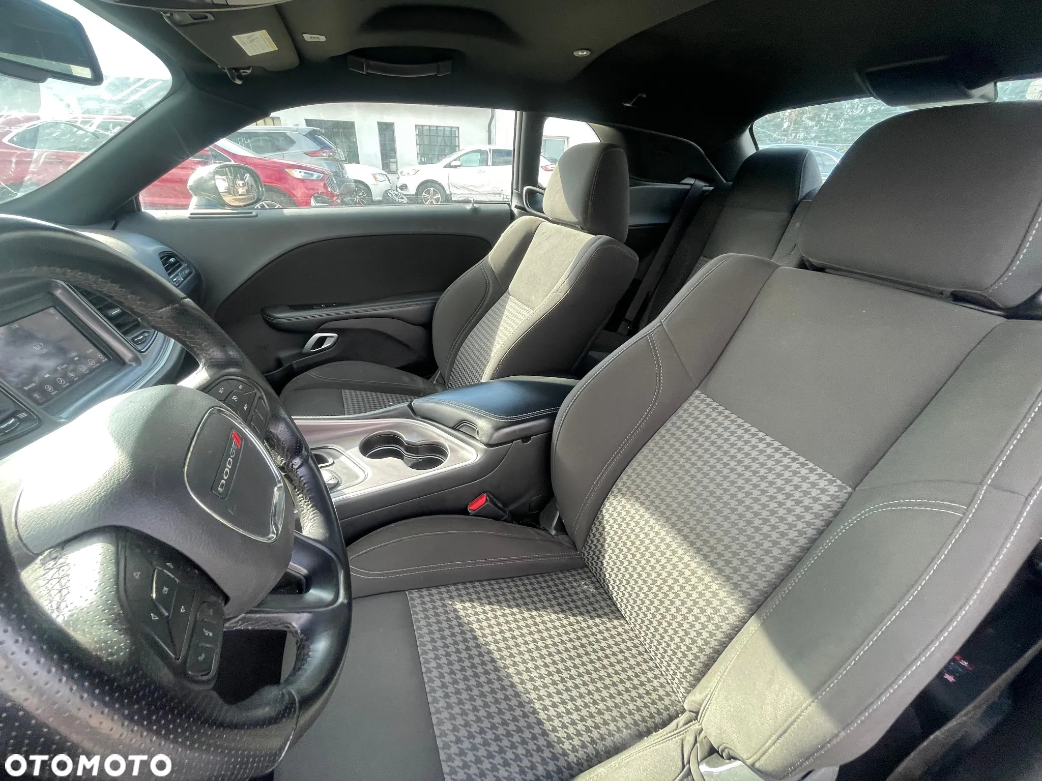 Dodge Challenger 3.6 SXT - 12