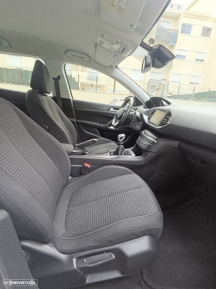 Peugeot 308 1.5 BlueHDi Active - 21
