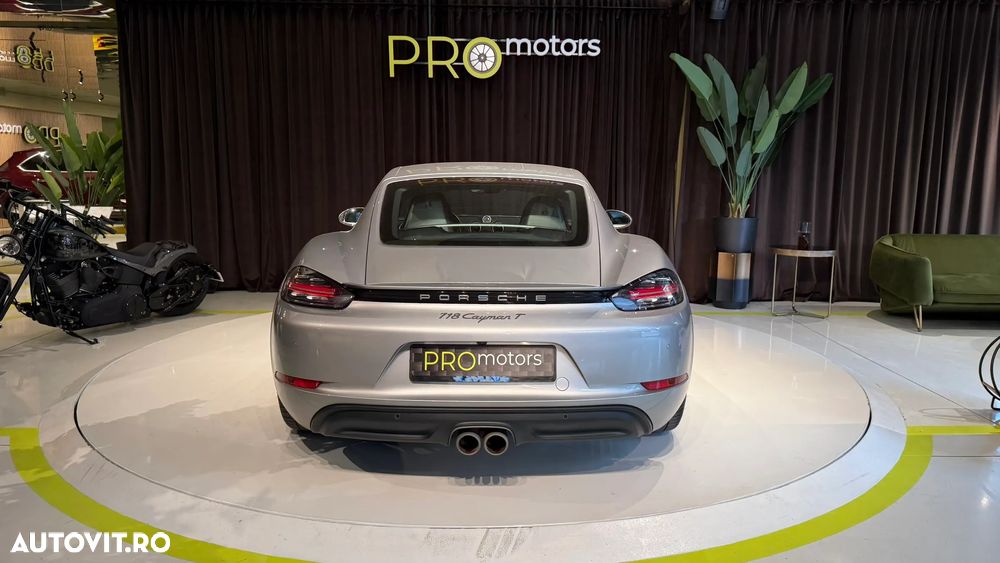 Porsche Cayman 718 T - 6