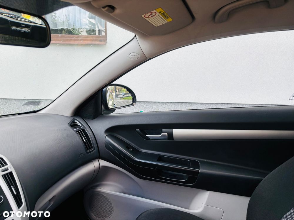 Kia Ceed 1.6 Comfort - 11