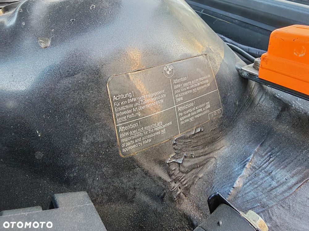 BMW Seria 3 320i - 37