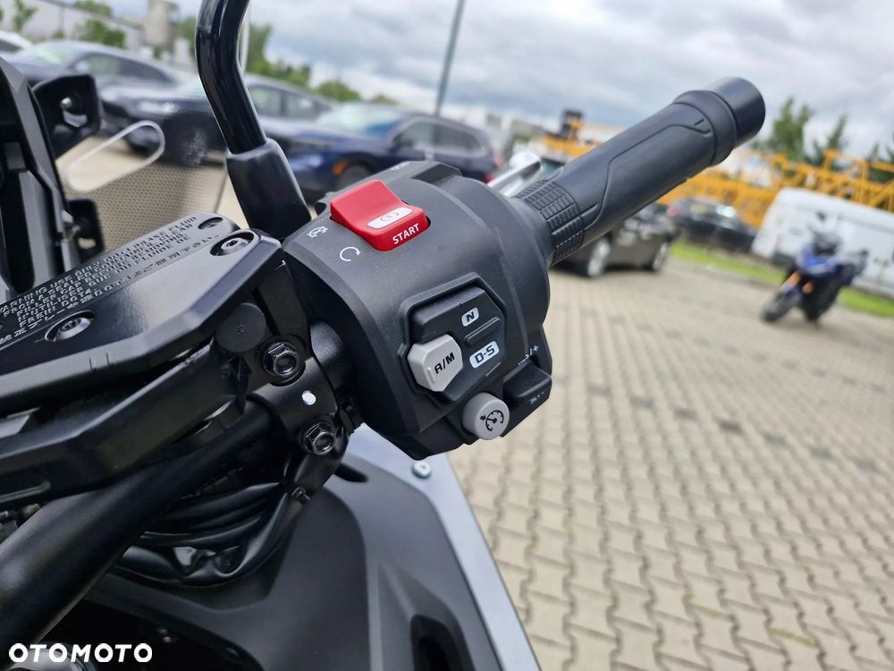 Honda NT - 8