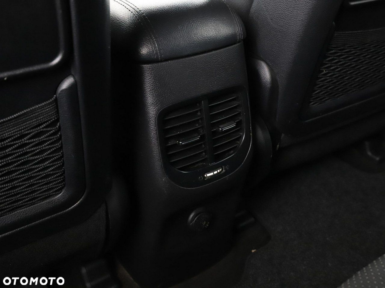 Kia Carens 1.7 CRDi L - 30