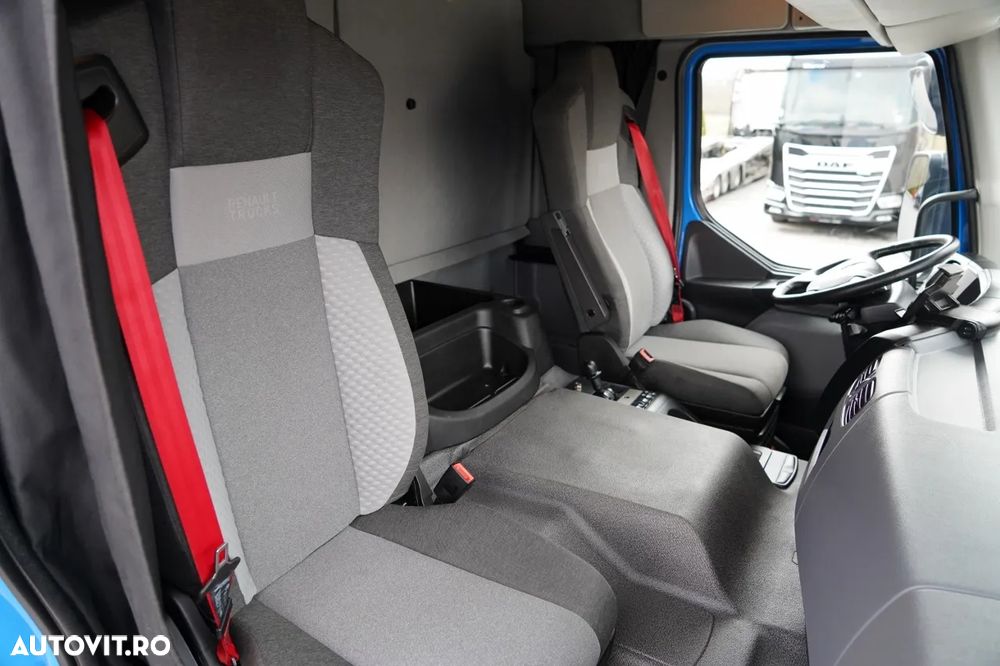 Renault D WIDE 380 DE11 / 4X2 / CAMION DE REMORCAJE 8 M / TRANSPORT AUTO / PLATFORMĂ / TROLIU / - 37