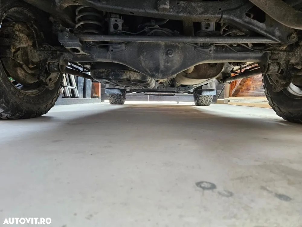 Toyota Land Cruiser - 18