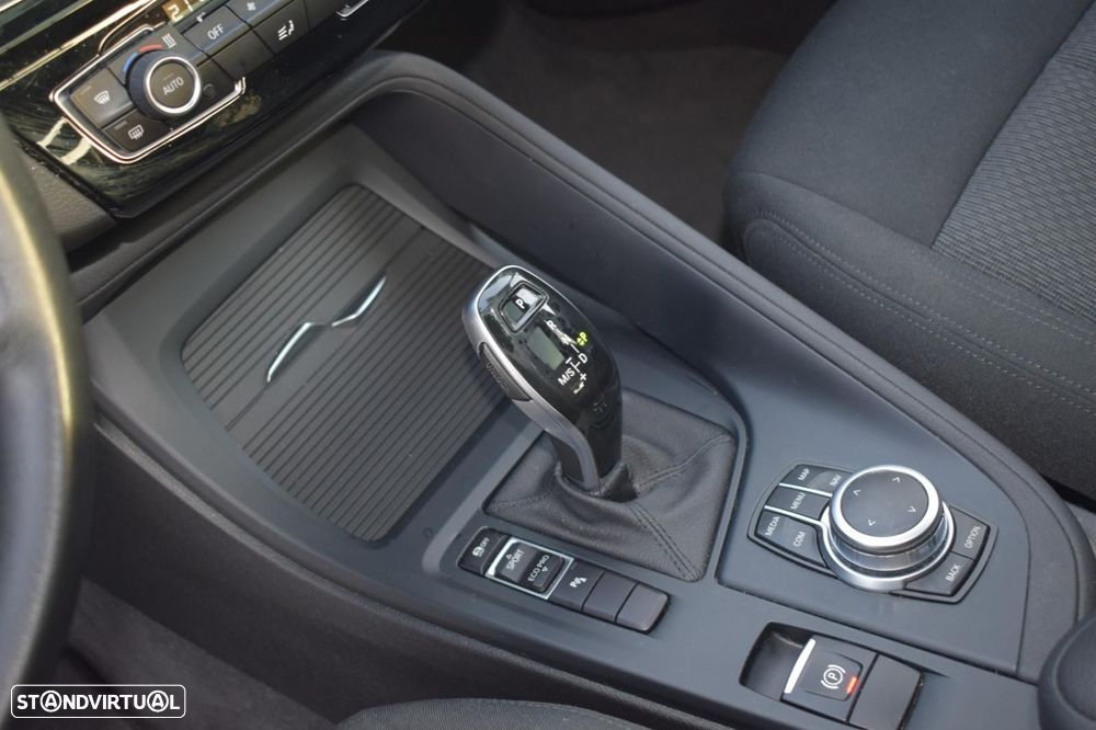 BMW X1 18 d sDrive Auto - 26