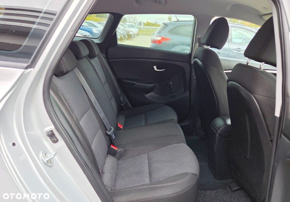 Hyundai i30 - 29