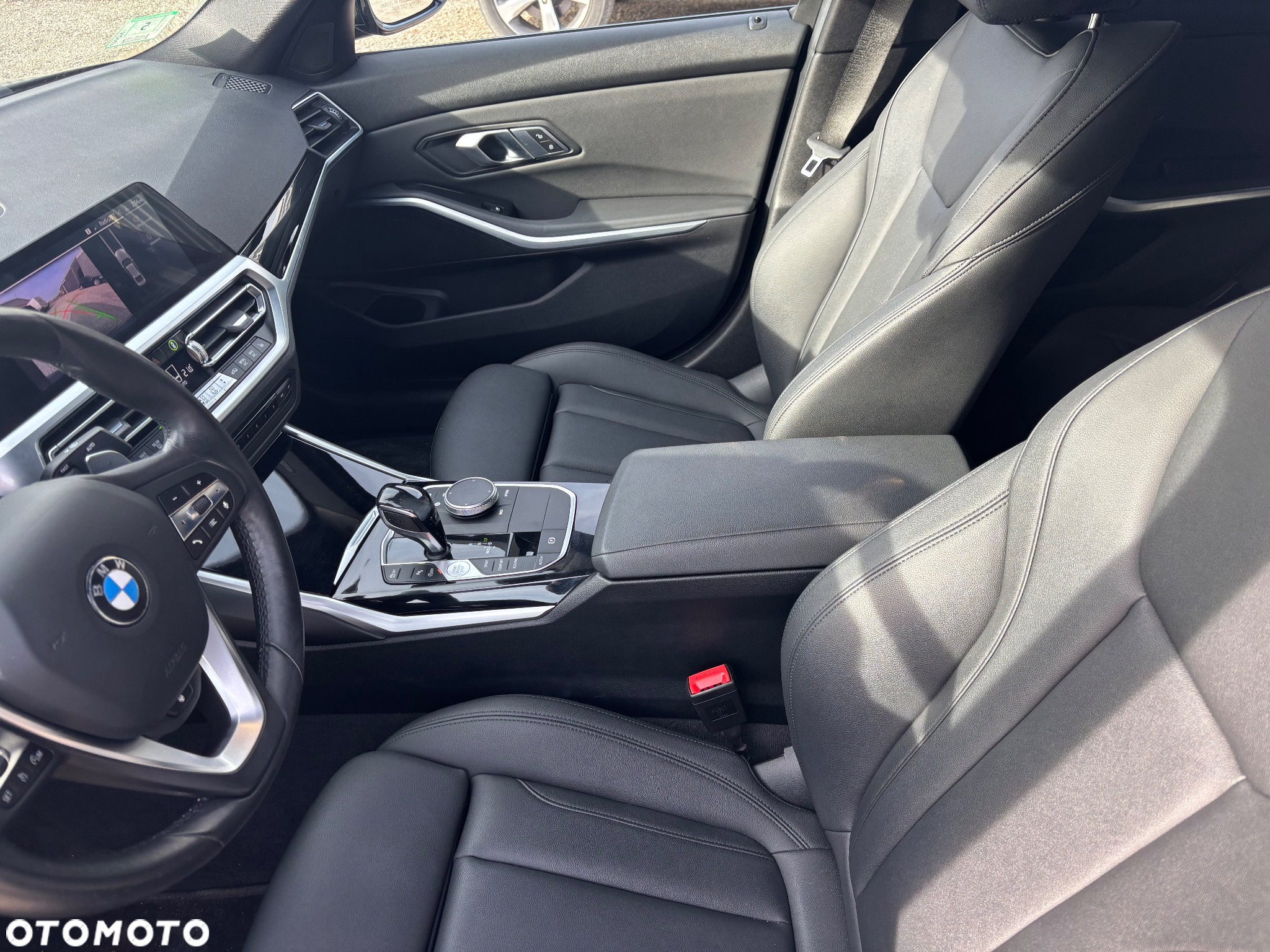 BMW Seria 3 330i xDrive Sport - 12