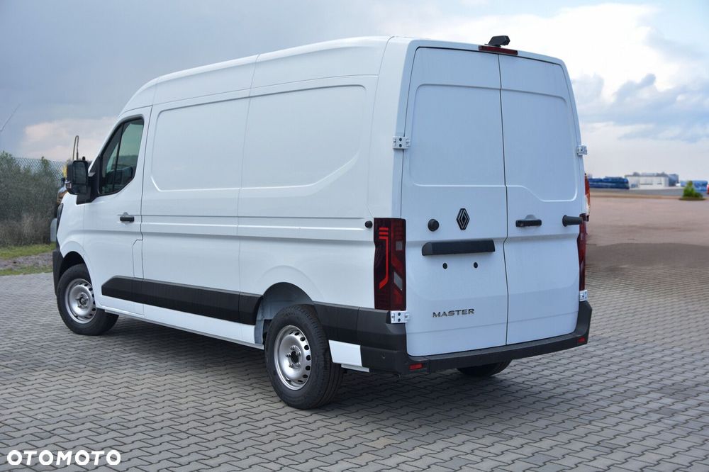 Renault Master Furgon L2H2 170KM Automat AT9 - 5