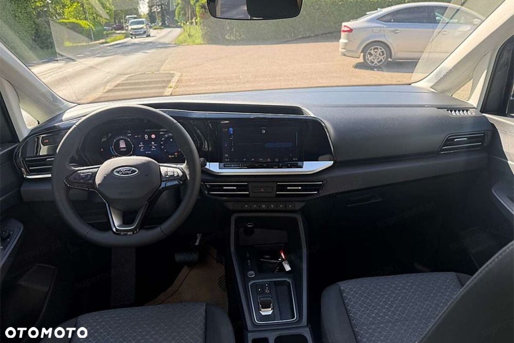 Ford Tourneo Connect - 11